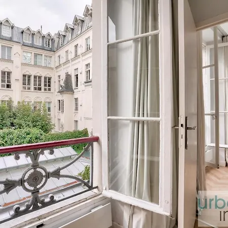 Apartment 127 - Spacious 4br In Montorgueil